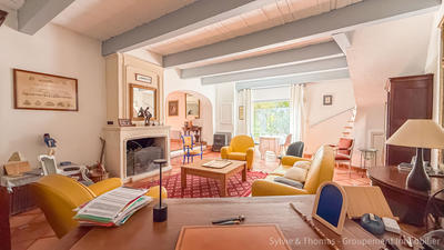 Mas - 324 m² - 8 pièces