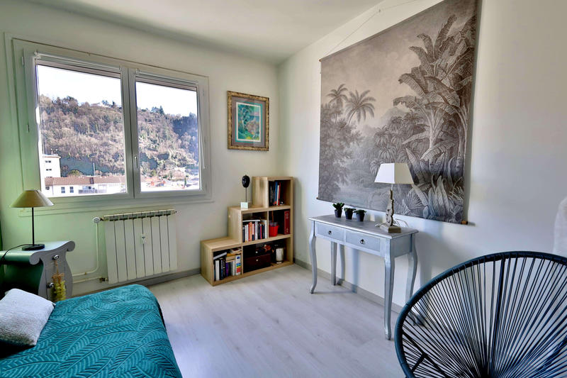 Appartement - 86 m² - 4 pièces