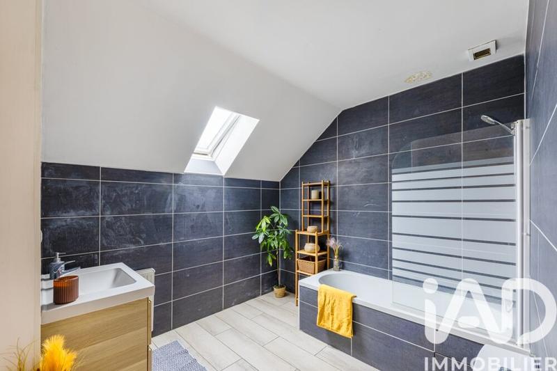 Maison - 82 m² - 4 pièces