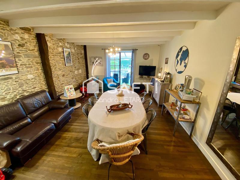 Maison - 250 m² - 7 pièces