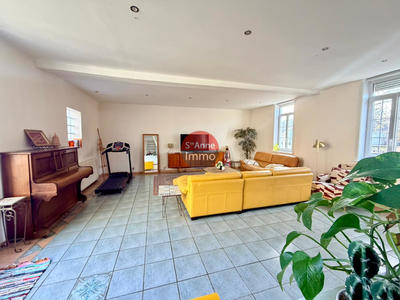 Maison - 197 m² - 7 pièces