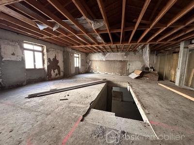 Immeuble - 200 m² - 8 pièces