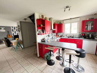 Maison - 100 m² - 6 pièces