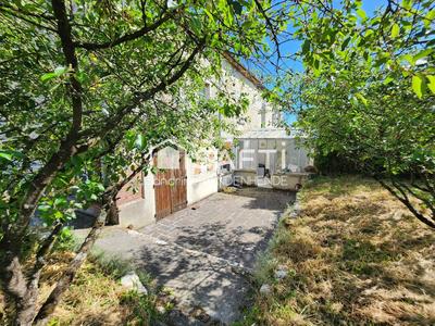 Maison - 155 m² - 7 pièces