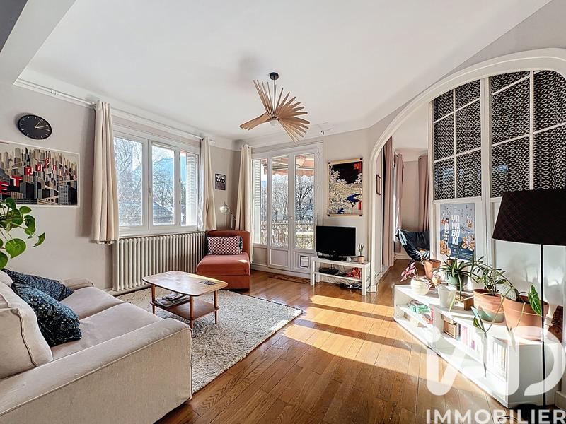 Appartement - 95 m² - 3 pièces