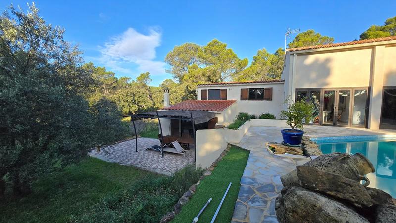 Villa - 203 m² - 11 pièces