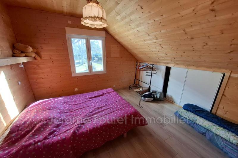 Maison traditionnelle - 147 m² - 6 pièces