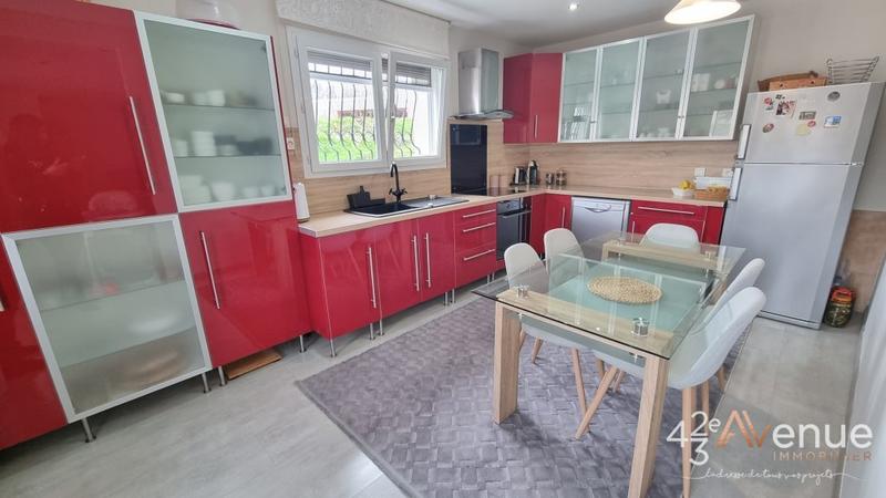 Maison - 140 m² - 4 pièces