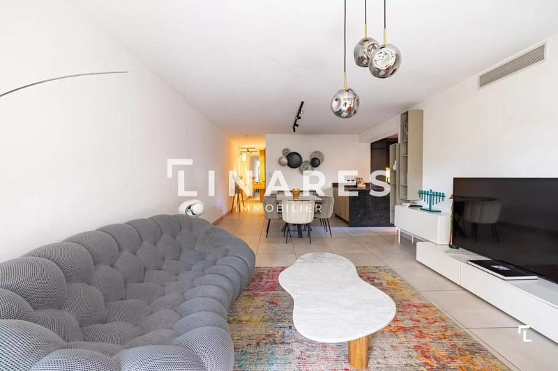 Appartement - 82 m² - 3 pièces