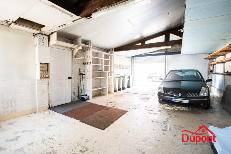 Maison - 285 m² - 8 pièces