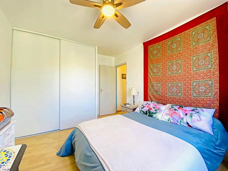 Appartement - 90 m² - 4 pièces