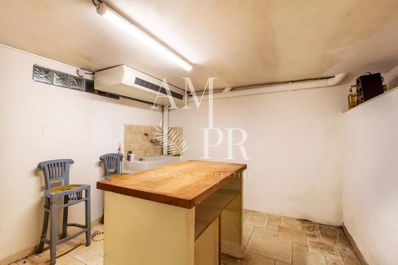 Villa - 181 m² - 7 pièces