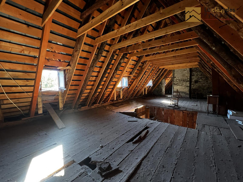 Maison - 204 m² - 7 pièces