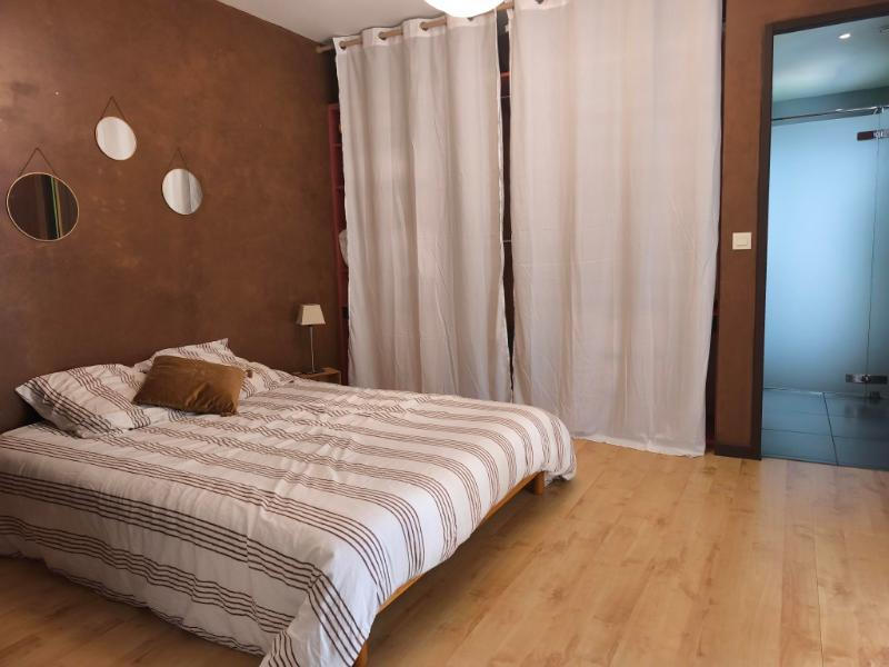 Maison - 230 m² - 7 pièces