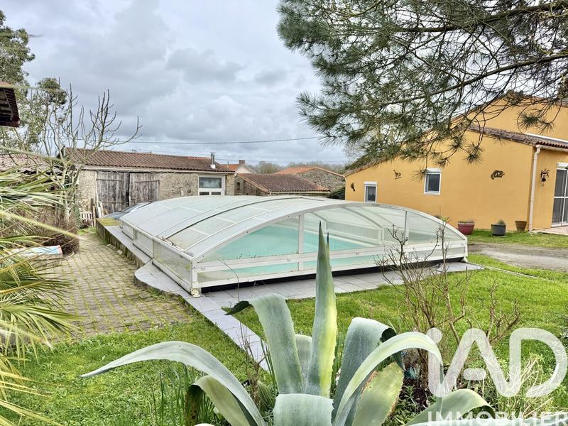 Maison de village - 89 m² - 4 pièces