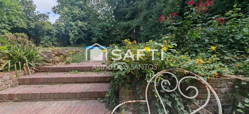 Maison - 350 m² - 12 pièces