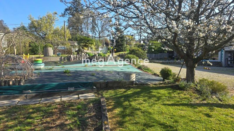 Maison - 315 m² - 5 pièces