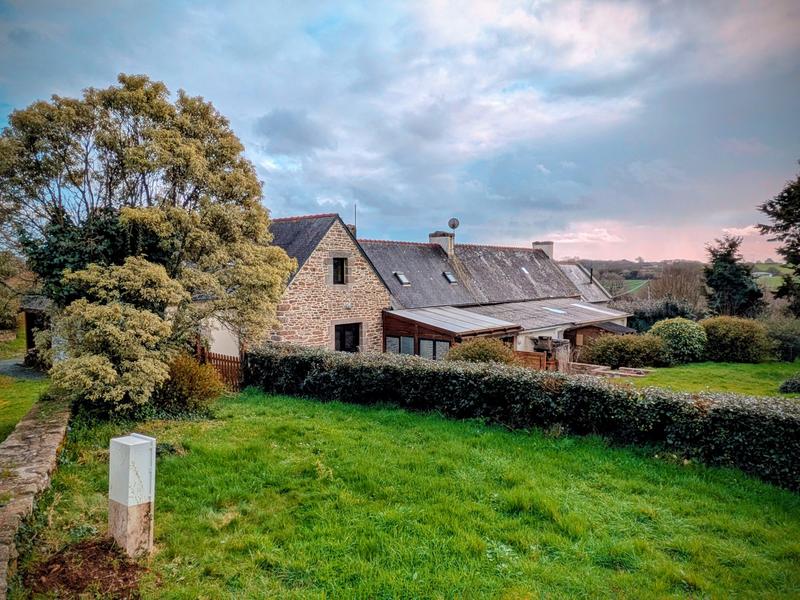 Maison ancienne - 362 m² - 14 pièces