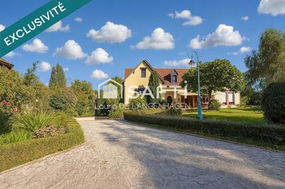 Maison - 225 m² - 10 pièces