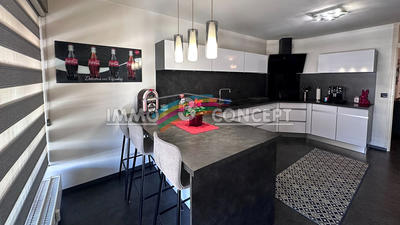 Appartement - 140 m² - 5 pièces