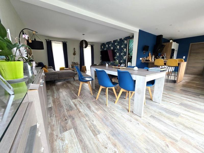 Maison - 145 m² - 8 pièces