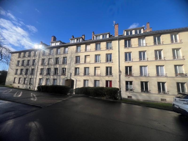 Appartement - 102 m² - 5 pièces