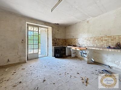 Maison ancienne - 300 m² - 6 pièces