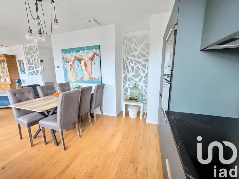 Maison - 121 m² - 6 pièces