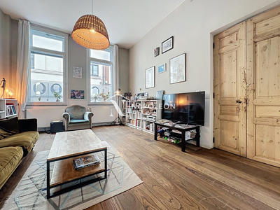 Maison - 275 m² - 10 pièces