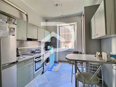 Appartement - 96 m² - 4 pièces