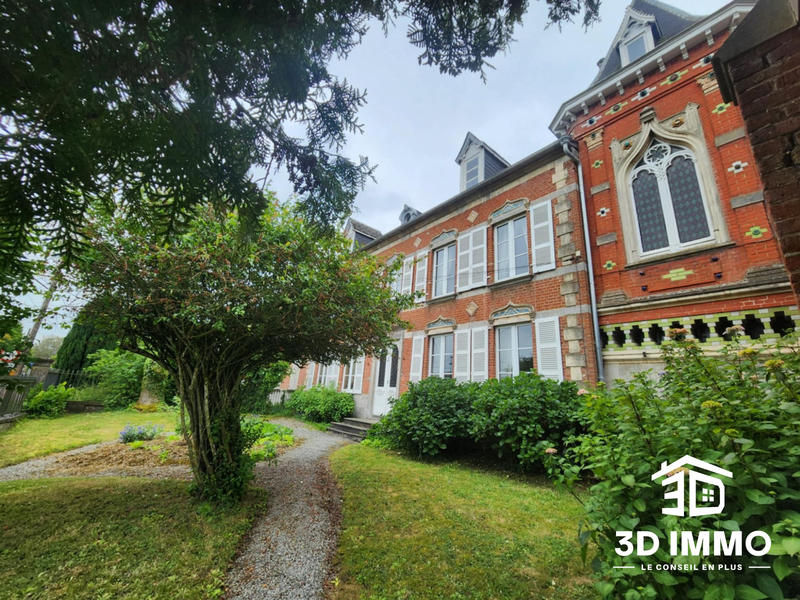 Maison - 210 m² - 6 pièces