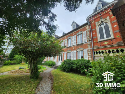 Maison - 210 m² - 6 pièces