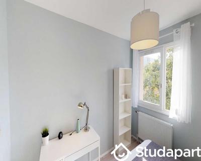 Chambre - 70 m² - 1 pièce