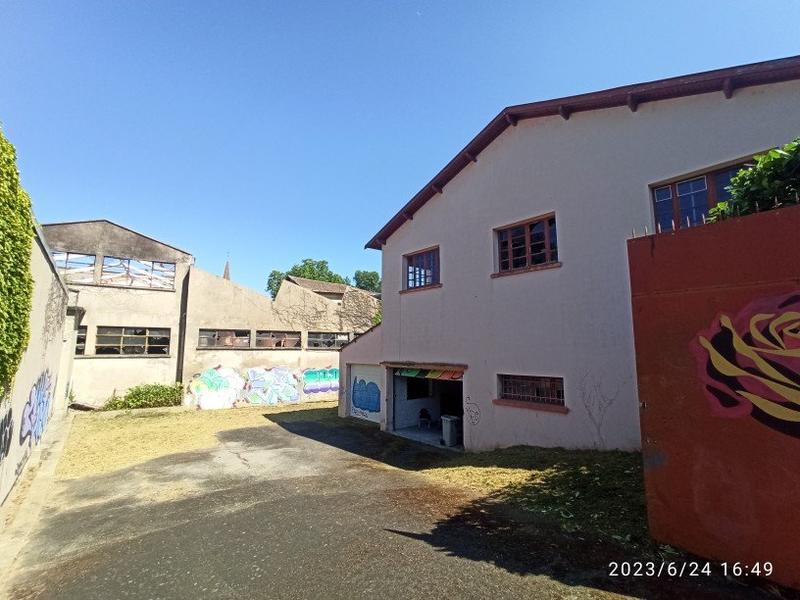 Local d'activités - 1 415 m² - 8 pièces