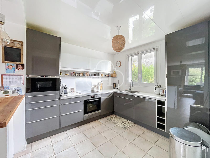 Maison - 145 m² - 7 pièces