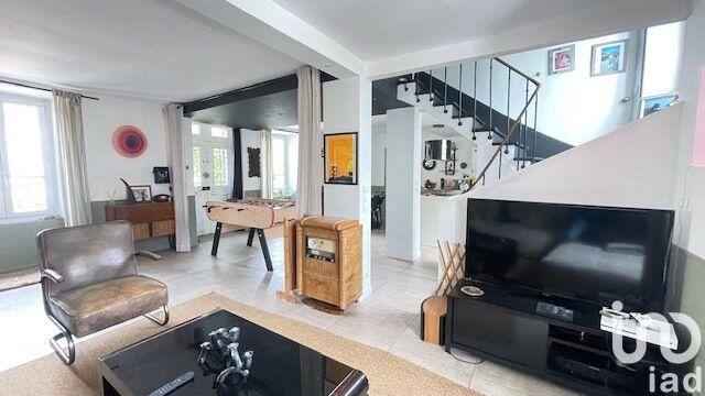 Maison - 152 m² - 8 pièces