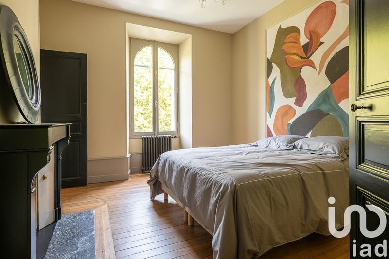 Maison - 327 m² - 10 pièces