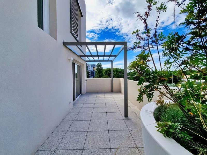 Appartement - 95 m² - 5 pièces