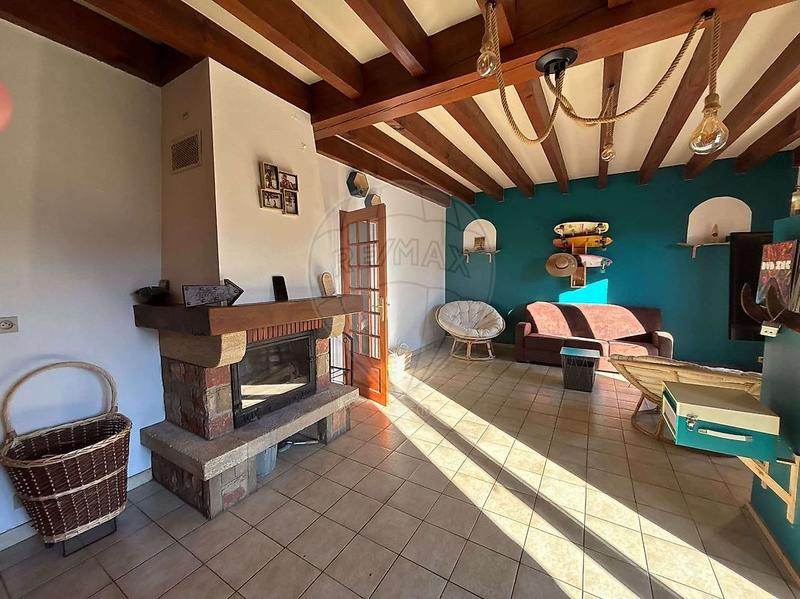 Maison - 151 m² - 7 pièces