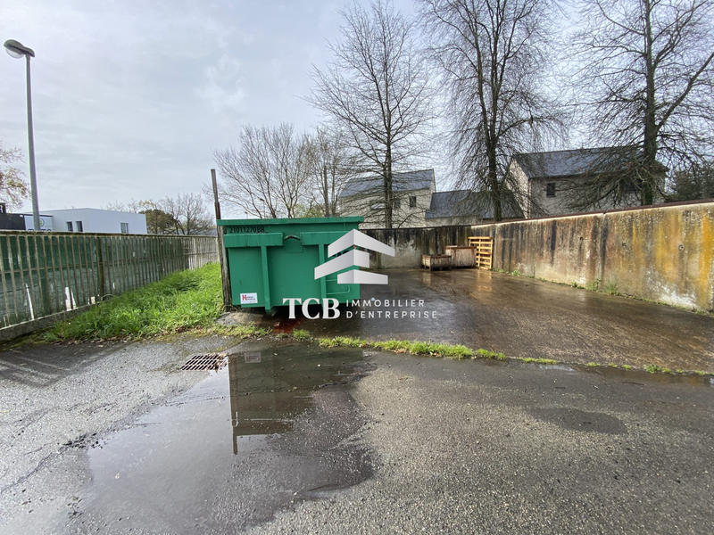 Local d'activités - 820 m²