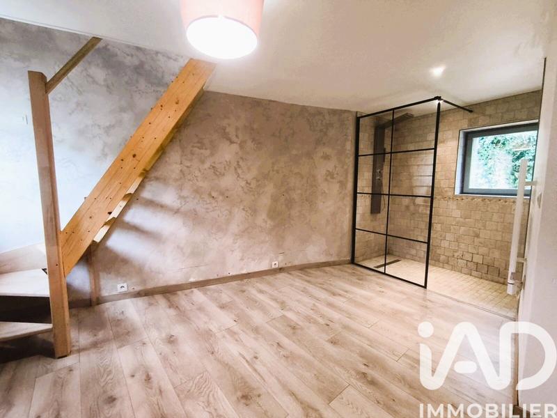 Maison - 104 m² - 4 pièces