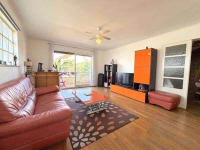 Maison - 184 m² - 8 pièces