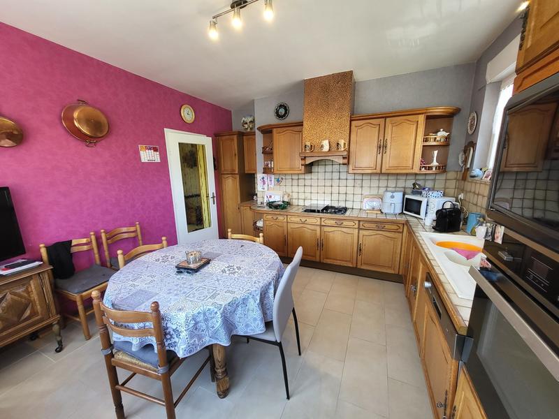 Maison - 98 m² - 5 pièces