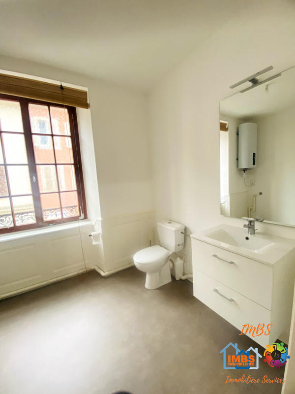 Appartement - 75 m² - 2 pièces