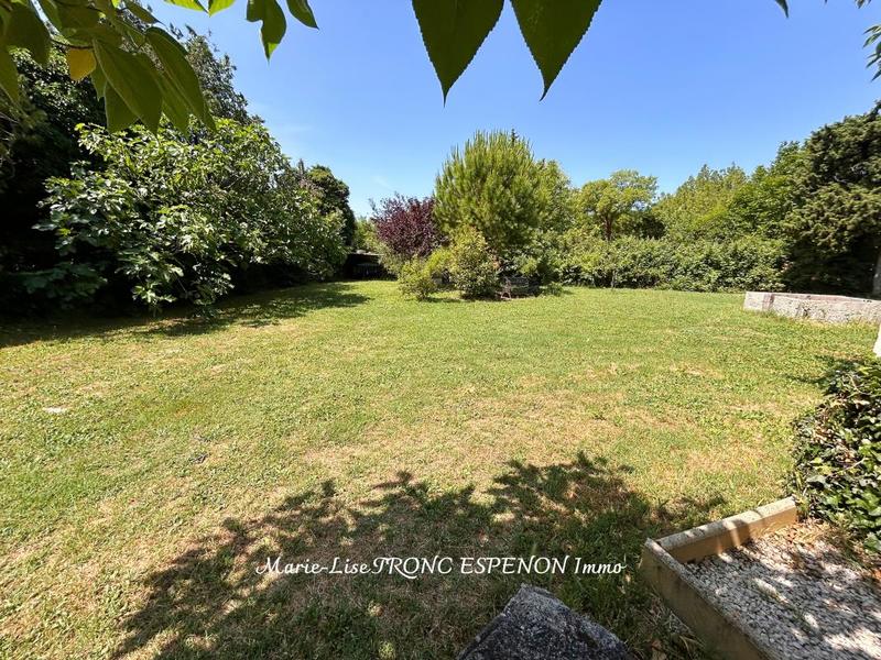 Mas - 273 m² - 10 pièces