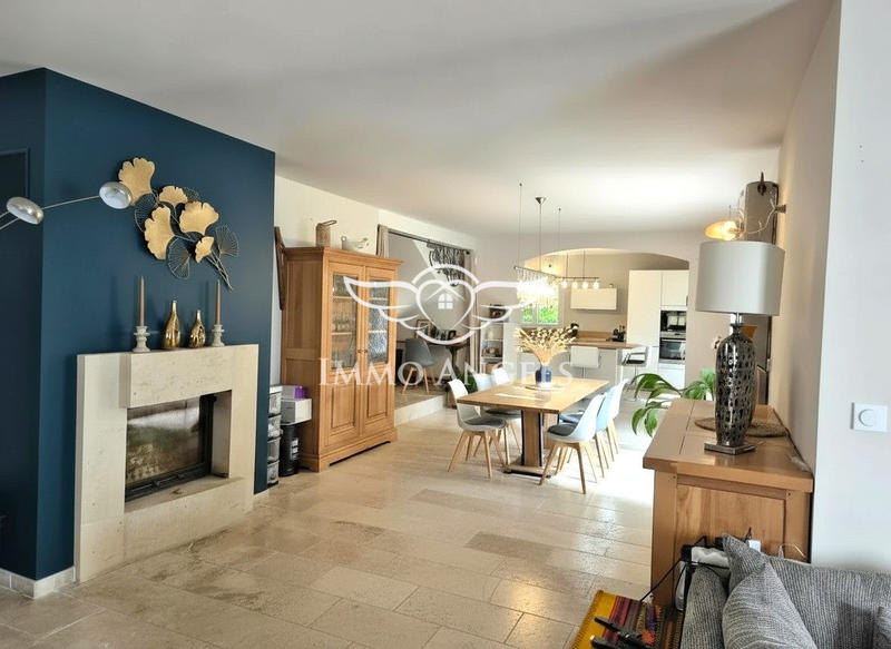 Maison - 145 m² - 5 pièces