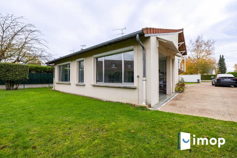 Maison - 210 m² - 5 pièces