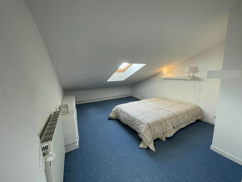 Maison - 300 m² - 8 pièces