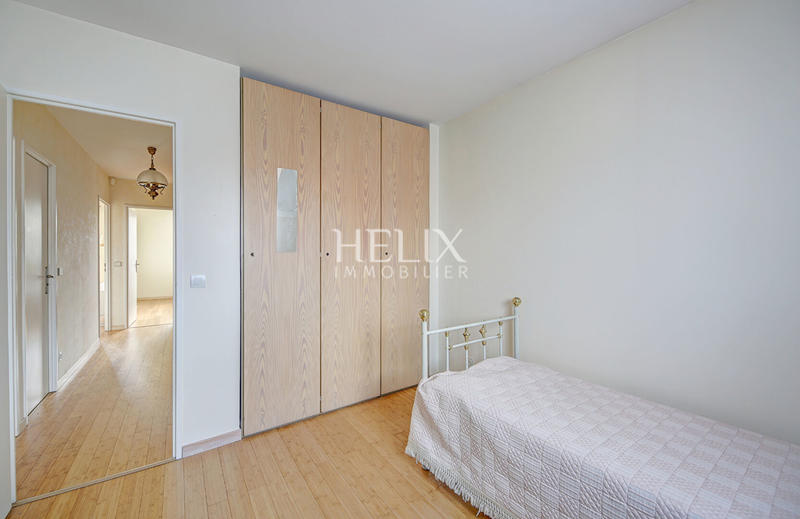 Maison - 141 m² - 7 pièces