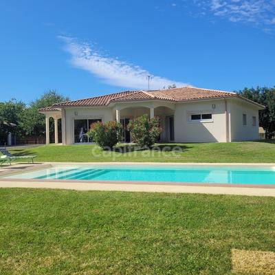 Maison - 156 m² - 6 pièces